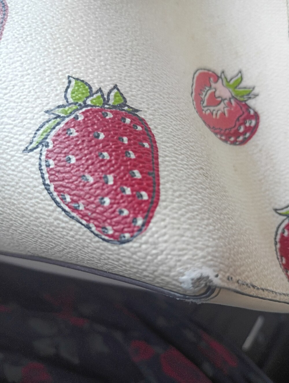 COACH White Strawberry Print Shoulder Bag with Gold Logo Hardware - Picture 4 of 6